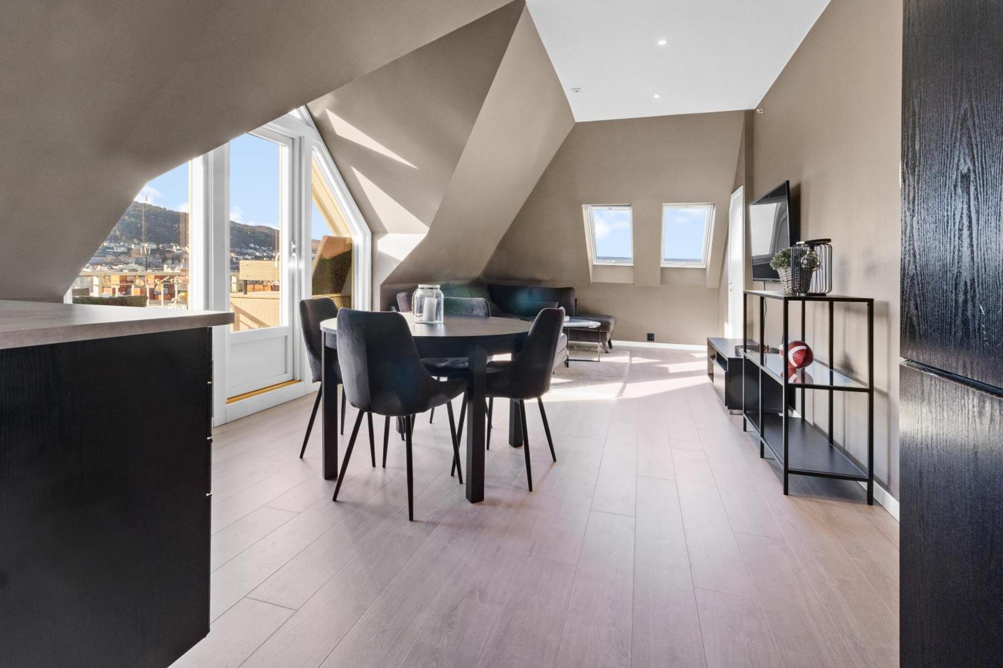 Penthouse Apartment In Берген Экстерьер фото